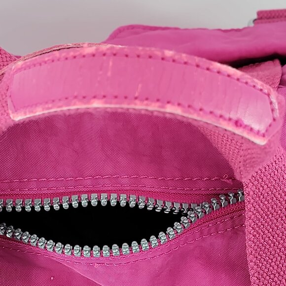 💗 Kipling Pink Messenger Bag w/ Monkey Charm – Cute, Lightweight & Ready to Go! - Picture 11 of 11